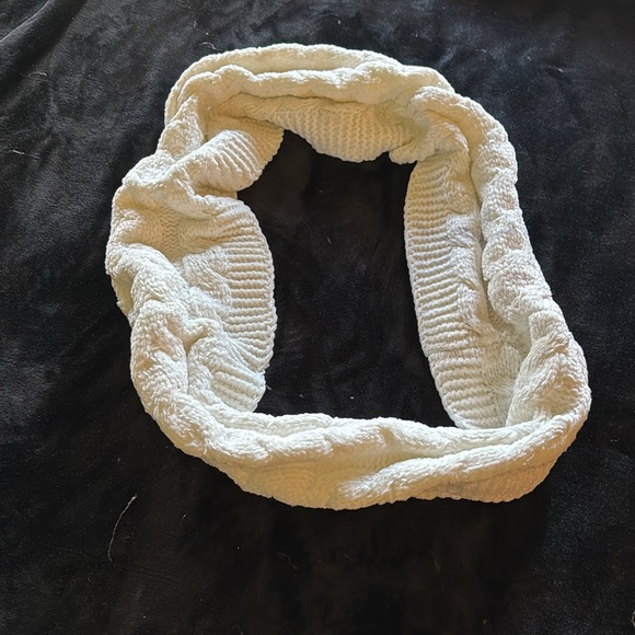 Kohl's Ivory Cable Knit Infinity Scarf - Picture 1 of 4